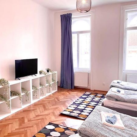 Brand New Spacious & Stylish Aptmt In City-Centre Wien Eksteriør bilde
