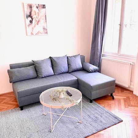 Brand New Spacious & Stylish Aptmt In City-Centre Wien Eksteriør bilde